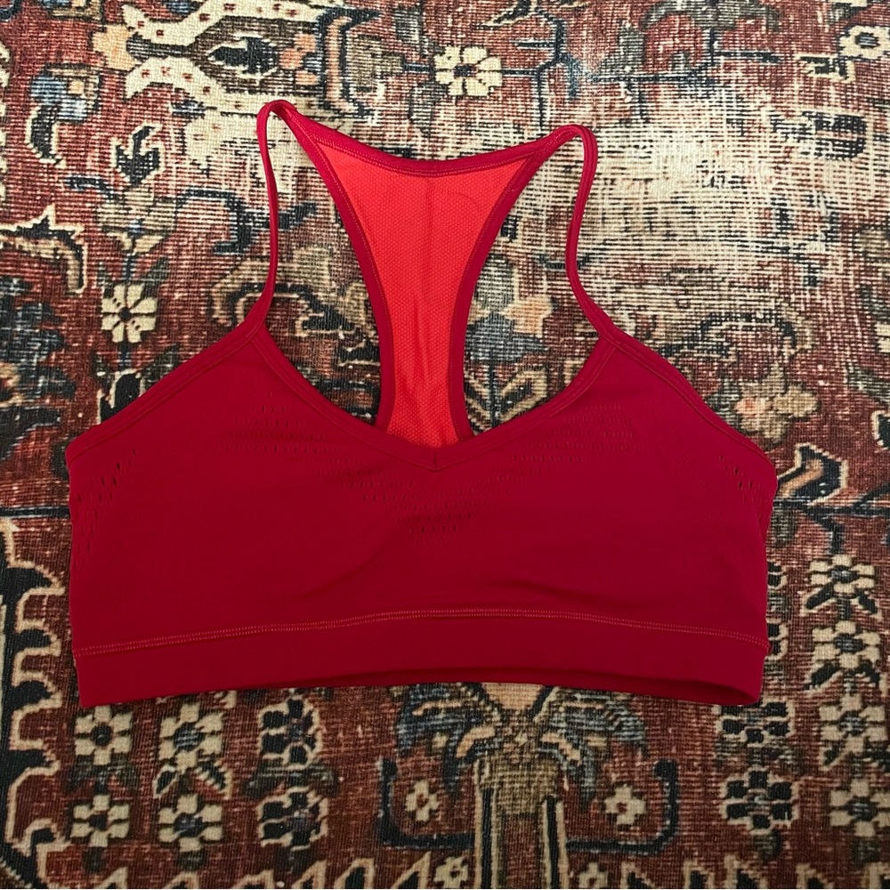 Lululemon sports bra